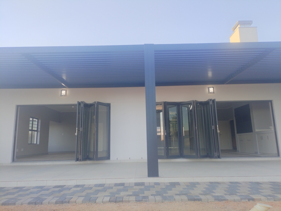4 Bedroom Property for Sale in Tafelzicht Western Cape